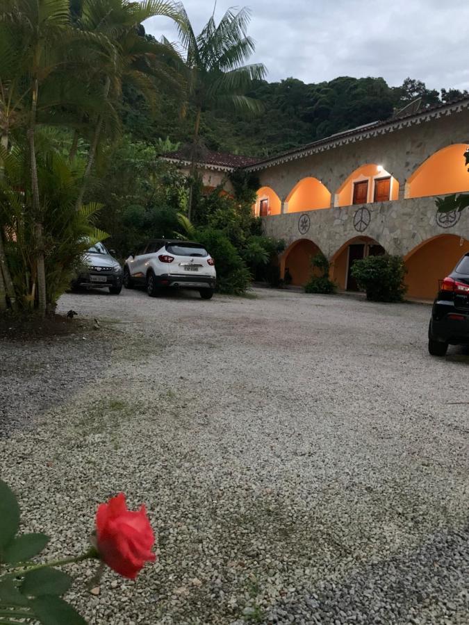 Pousada Casa De Pedra Boicucanga Luaran gambar
